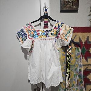 Vintage Oaxacan Embroidered White Blouse with Colorful Floral Design M